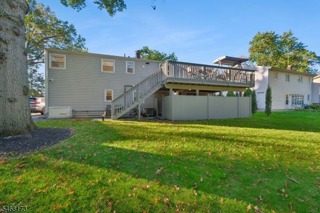 12 Knollwood Dr, Livingston Twp., NJ 07039