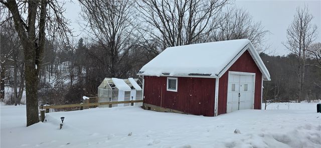 4 Park Road West, Castile, NY 14427