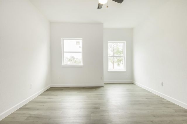 2305 Sakowitz Street B, Houston, TX 77020