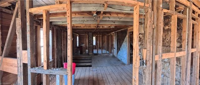 541 Wallburg High Point Road, High Point, NC 27265