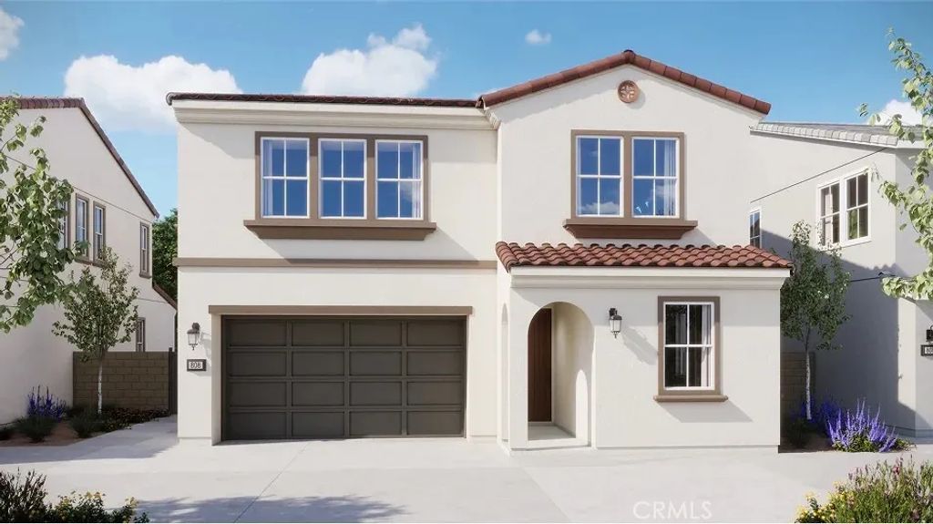 2023 Pyrenes Place, Santa Paula, CA 93060