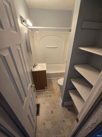 2229 Margybeth Avenue, Evansville, IN 47714