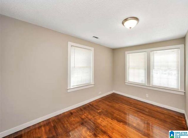 1215 15TH STREET N, Bessemer, AL 35020