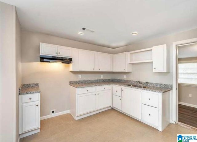 1215 15TH STREET N, Bessemer, AL 35020