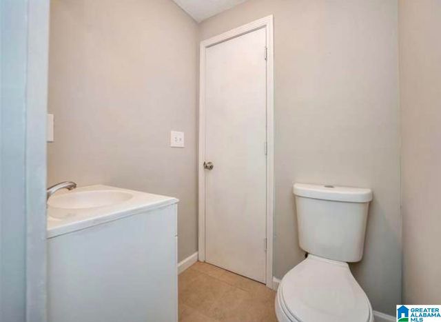 1215 15TH STREET N, Bessemer, AL 35020