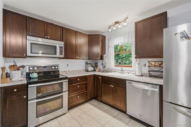26 Maple Drive, Mahopac, NY 10541