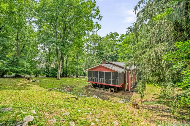 26 Maple Drive, Mahopac, NY 10541