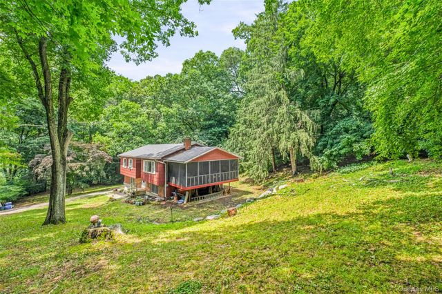 26 Maple Drive, Mahopac, NY 10541