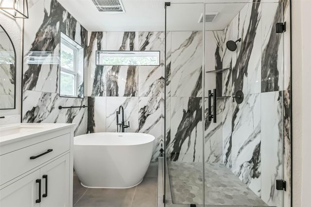 7719 Woodlett Court, Houston, TX 77095