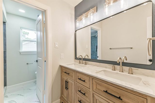 7719 Woodlett Court, Houston, TX 77095