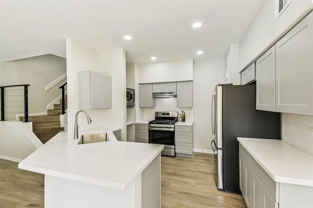 7719 Woodlett Court, Houston, TX 77095