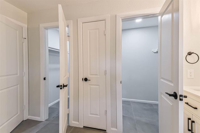 7719 Woodlett Court, Houston, TX 77095