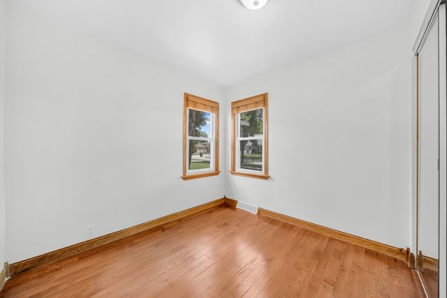 1446 EVERETT Avenue, Des Plaines, IL 60018