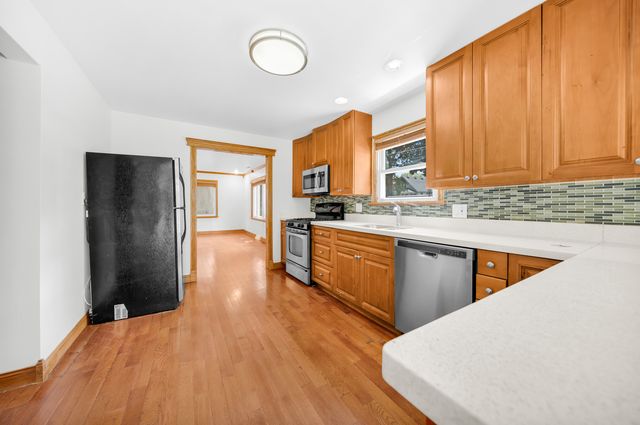 1446 EVERETT Avenue, Des Plaines, IL 60018