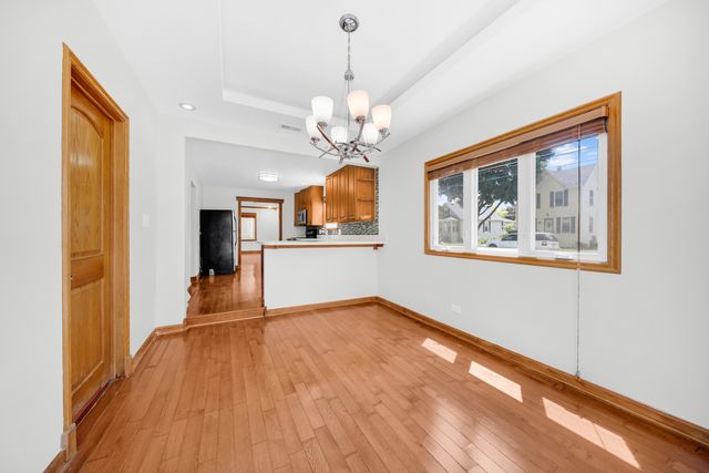 1446 EVERETT Avenue, Des Plaines, IL 60018
