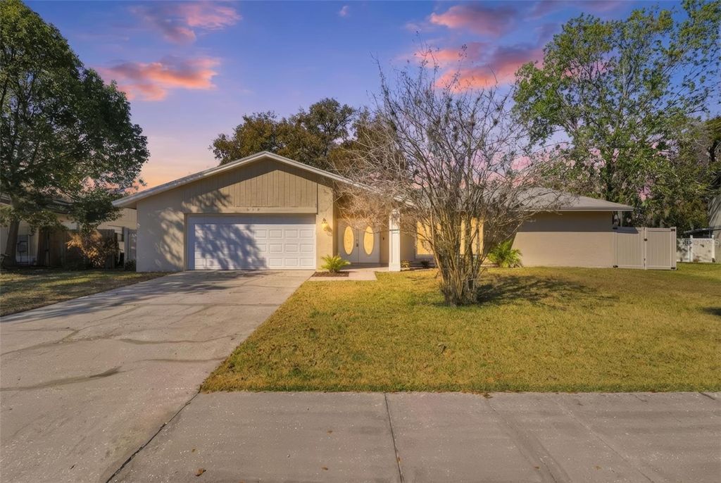 612 SHADY NOOK DRIVE, Brandon, FL 33511