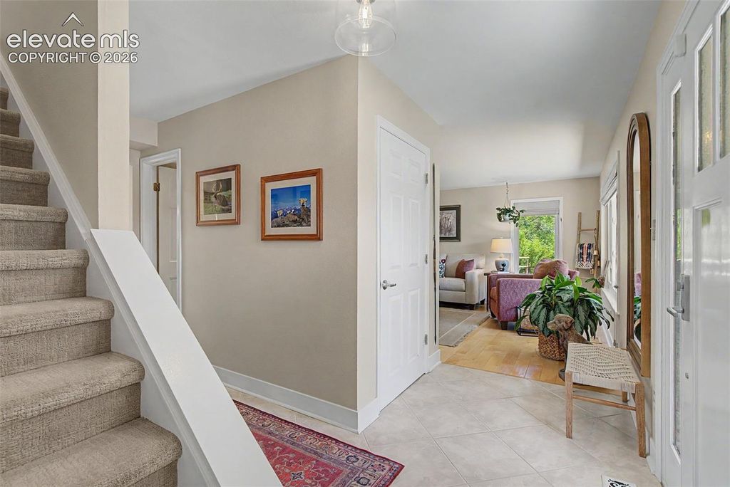 216 W Cheyenne Mountain Boulevard, Colorado Springs, CO 80906 — photo 5