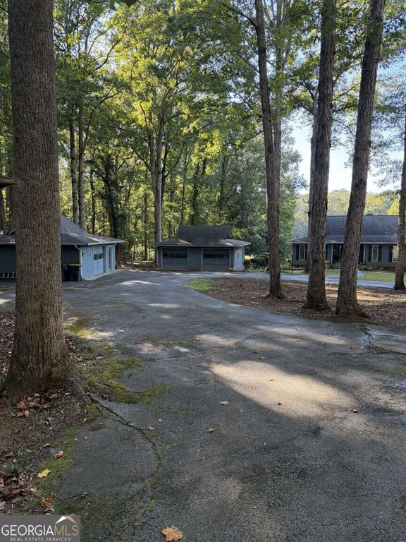 100 Brookshire Drive, Fayetteville, GA 30215 — photo 2