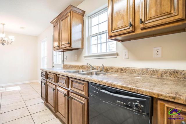 204 Chimney Rock Road, Perry, GA 31069