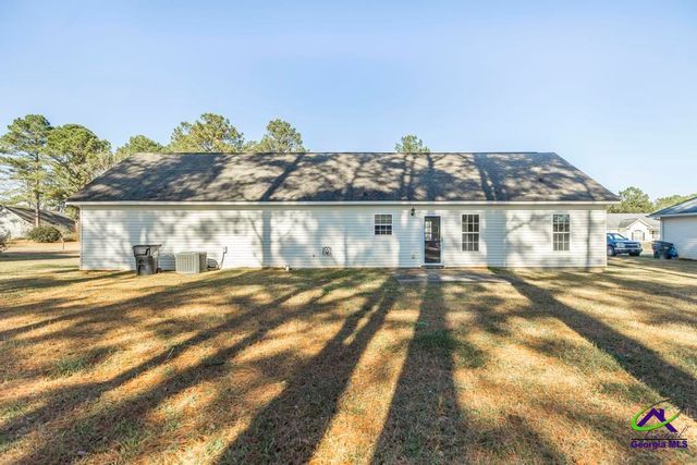 204 Chimney Rock Road, Perry, GA 31069
