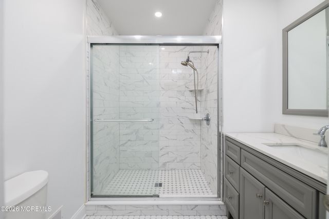 8 Beverly Court, Tinton Falls, NJ 07724