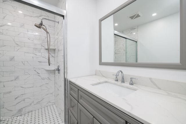 8 Beverly Court, Tinton Falls, NJ 07724