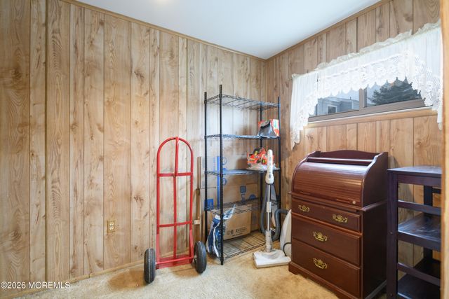 8 Beverly Court, Tinton Falls, NJ 07724