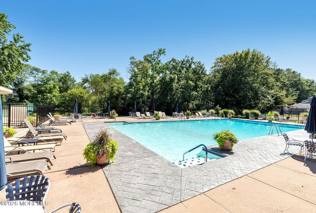 8 Beverly Court, Tinton Falls, NJ 07724