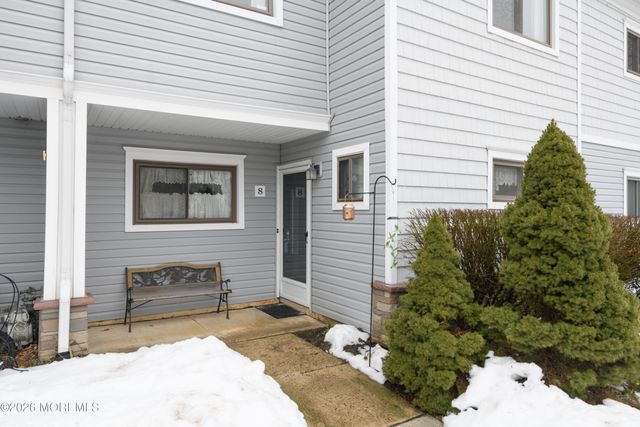 8 Beverly Court, Tinton Falls, NJ 07724