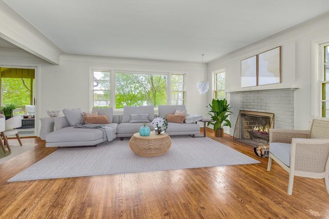 2024 Cedar Lake Parkway, Minneapolis, MN 55416