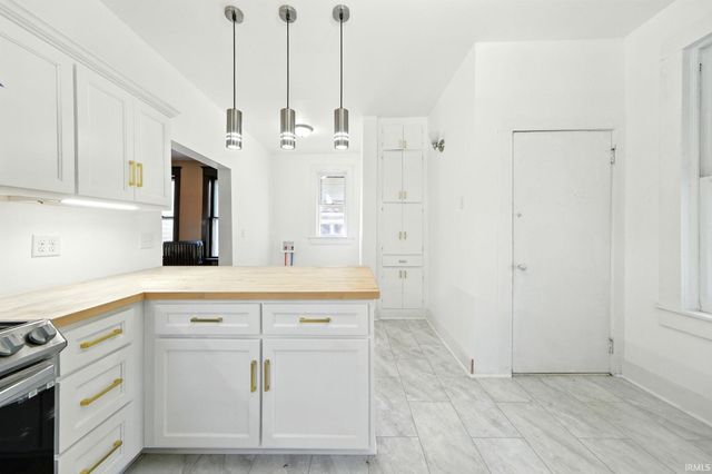 110 S 4th Street, Decatur, IN 46733