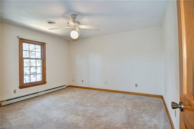 147 Circle CT, Norfolk, VA 23503