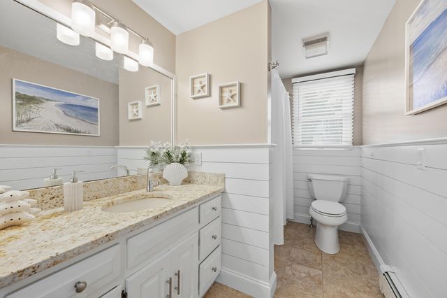 7 Columbus Avenue, West Yarmouth, MA 02673