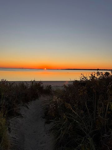 7 Columbus Avenue, West Yarmouth, MA 02673