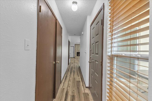 8713 Pineridge DR, Austin, TX 78729