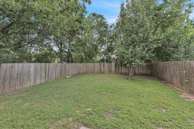 8713 Pineridge DR, Austin, TX 78729
