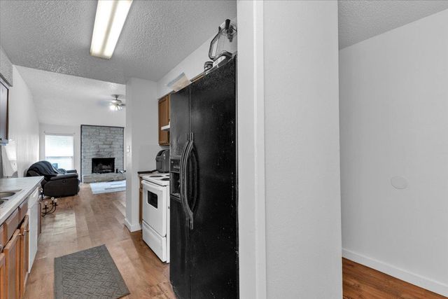 8713 Pineridge DR, Austin, TX 78729