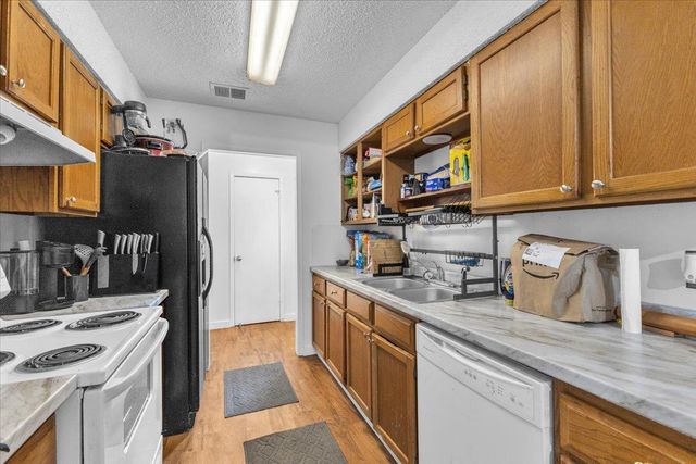 8713 Pineridge DR, Austin, TX 78729