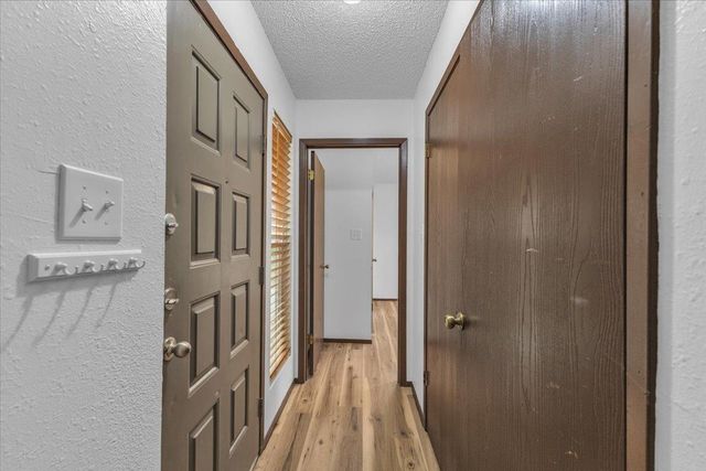 8713 Pineridge DR, Austin, TX 78729