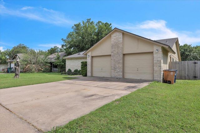 8713 Pineridge DR, Austin, TX 78729