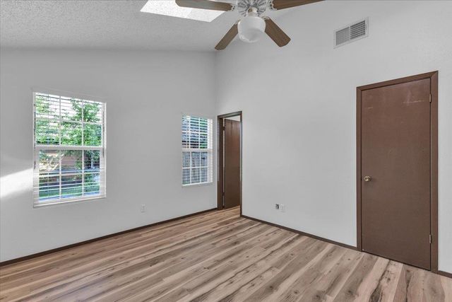 8713 Pineridge DR, Austin, TX 78729