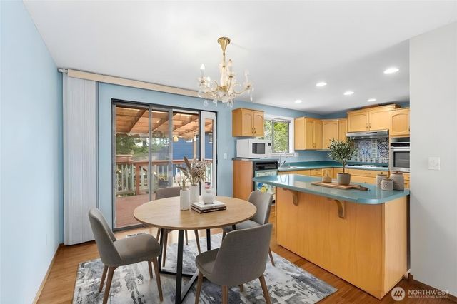 1127 SW Fairhaven Drive, Oak Harbor, WA 98277
