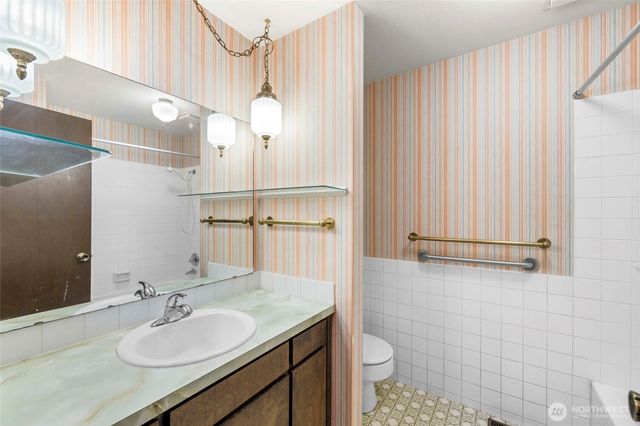 1127 SW Fairhaven Drive, Oak Harbor, WA 98277