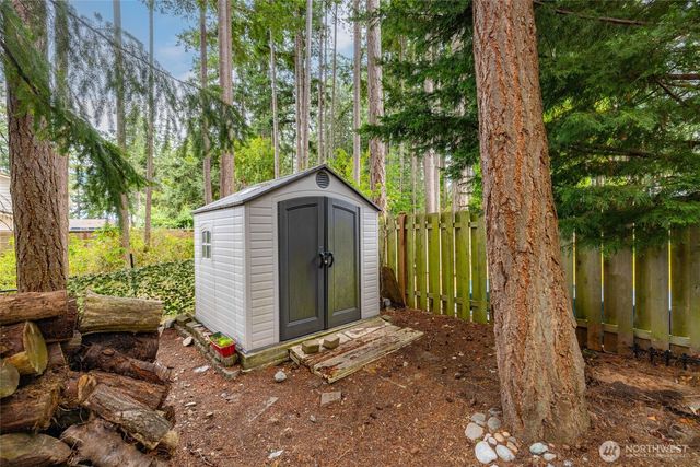 1127 SW Fairhaven Drive, Oak Harbor, WA 98277