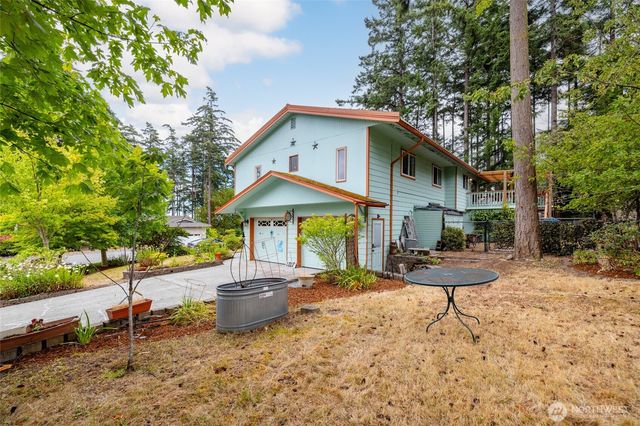 1127 SW Fairhaven Drive, Oak Harbor, WA 98277