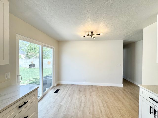 5222 S QUEENSWOOD DR, Taylorsville, UT 84129