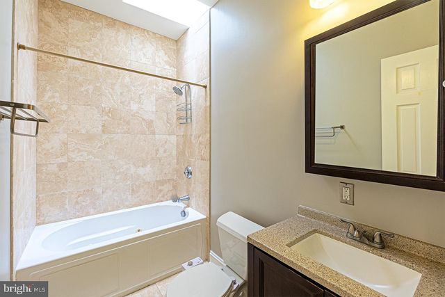 1535 GALES ST NE, Washington, DC 20002