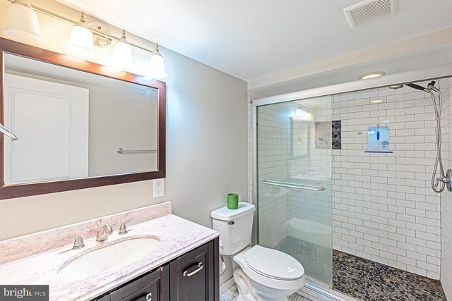 1535 GALES ST NE, Washington, DC 20002
