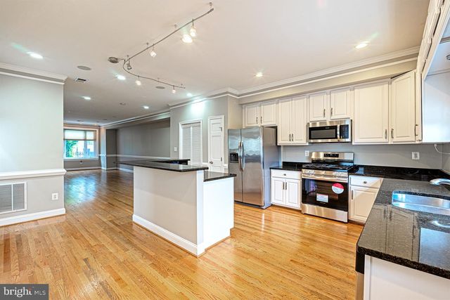 1535 GALES ST NE, Washington, DC 20002
