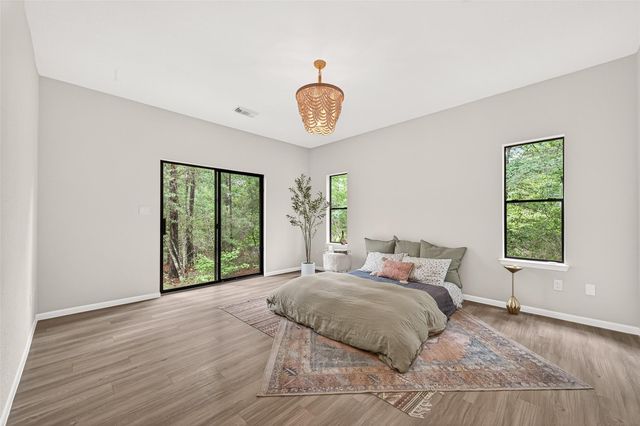 41 Creek Forest Lane, Conroe, TX 77384